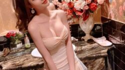 Đụ em hot girl tiktok xinh đẹp mông căng lồn múp